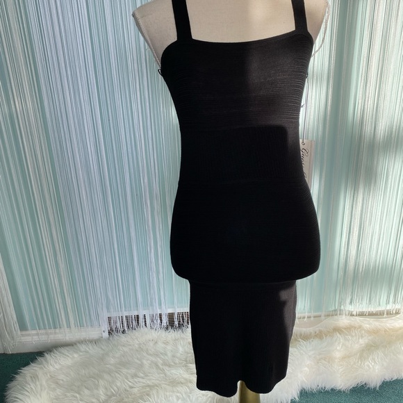 Guess Jeans Black Knitted Open Back Ribbed Dress NWT - Picture 2 of 15